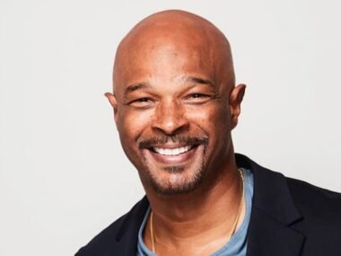 What Is Damon Wayans’ Net Worth in 2025? The net worth of Damon Wayans in 2025 shows how a long comedy journey can turn into real financial success. He built his fortune through acting, writing, and producing in Hollywood over several decades. The damon wayans net worth 2025 reflects steady growth from hit TV shows, films, and stand-up performances that shaped his career. Fans often search for his earnings because his story connects talent with smart career moves. The damon wayans income sources include television projects, comedy tours, and production work. Overall, his success is a clear example of hollywood actor financial success and how consistent effort builds lasting wealth in entertainment. How Does Damon Wayans Make Money? How Does Damon Wayans Make Money? The net worth of Damon Wayans grows through multiple revenue streams like acting, writing, and producing. His damon wayans income sources include sitcoms, films, and comedy tours. This reflects how damon wayans makes money through diverse entertainment industry roles. He also benefits from earnings from television shows and creative production deals. The net worth of Damon Wayans continues to rise because of income from stand-up comedy and long-term royalties. This shows strong entertainment industry income streams and stable financial success. Early Life and Family Background The net worth of Damon Wayans is deeply tied to the famous Wayans family legacy. He grew up in a creative household that shaped his comedy mindset. This background supports wayans family wealth and his early exposure to entertainment. His upbringing built confidence and skills that later fueled career growth in entertainment industry. The net worth of Damon Wayans started forming early through family influence and strong artistic roots. This foundation later supported his Hollywood journey. Career Beginnings and Breakthrough The net worth of Damon Wayans began rising in the 1980s through stand-up comedy clubs. His early work on Saturday Night Live gave him exposure, even after a short exit. This phase highlights financial success of comedians in early careers. Later, his breakthrough came with sketch comedy success. The net worth of Damon Wayans expanded quickly due to early recognition and growing fan support. This marked the start of net worth accumulation over time in Hollywood. Major TV Shows and Film Success The net worth of Damon Wayans increased massively through hit shows like In Living Color and My Wife and Kids. These projects show comedy show success impact on net worth and long-term popularity in global entertainment markets. His film roles also strengthened his financial base. The net worth of Damon Wayans reflects income from film roles and production. These successes highlight tv and film career contributions to wealth and consistent industry demand. Other Ventures and Business Projects The net worth of Damon Wayans also grows from writing, producing, and creative consulting. He works behind the scenes in Hollywood, expanding his income beyond acting. This supports celebrity income sources explained in modern entertainment. His production projects add long-term value to his portfolio. The net worth of Damon Wayans benefits from strategic creative control and business involvement. These ventures show stable damon wayans career earnings across multiple platforms. Damon Wayans Career Earnings Over Time Damon Wayans Career Earnings Over Time The net worth of Damon Wayans has grown steadily over decades of work. Early comedy tours built a strong foundation, while sitcom success boosted his peak earnings. This reflects long-standing television career earnings in Hollywood. Period Income Source Impact on Wealth 1980s Stand-up Comedy Early growth 1990s TV Shows & Films Major rise 2000s Sitcom Royalties Stable income 2020s New TV Projects Continued earnings This timeline shows income from television shows and consistent damon wayans salary growth over time. Personal Life and Relationships The net worth of Damon Wayans is supported by a stable personal life and strong family ties. He is part of a creative dynasty that continues to influence Hollywood. This reflects damon wayans lifestyle and balanced public image. His relationships with family and industry peers shape his career decisions. The net worth of Damon Wayans benefits from collaboration and trust within the entertainment circle. This also strengthens hollywood actor financial success over time. Real Estate and Luxury Lifestyle The net worth of Damon Wayans includes smart investments in real estate. He owns valuable properties in the United States, reflecting his long-term financial planning. This shows damon wayans lifestyle and wealth stability. Asset Type Details Real Estate Luxury homes in the US Investments Long-term property assets Lifestyle Comfortable and private living These assets highlight tv and film career contributions to wealth and secure financial planning. The Wayans Family Wealth and Influence The net worth of Damon Wayans is part of the larger wayans family wealth empire. His family has produced many successful comedians and actors across generations. This collective success strengthens his personal brand. The net worth of Damon Wayans reflects shared creative influence and industry dominance. It also shows strong entertainment industry income streams within the family network. Awards, Achievements, and Legacy Awards, Achievements, and Legacy The net worth of Damon Wayans is backed by major achievements in comedy and television. His work influenced modern sketch comedy and sitcom storytelling. This highlights career growth in entertainment industry. He remains a respected figure in Hollywood. The net worth of Damon Wayans reflects his long-lasting cultural impact. His legacy continues through both classic shows and new projects. Interesting Facts and Lesser-Known Details The net worth of Damon Wayans includes fascinating career choices and bold moves. He once left major shows to focus on creative freedom. This shows strong artistic independence and vision. These facts highlight net worth accumulation over time through risk-taking and innovation. The net worth of Damon Wayans proves that creativity and persistence build long-term success in entertainment. Read More: Demon Pavan Age FAQs Who is the richest Wayans brother? Keenen Ivory Wayans is often considered the richest among the Wayans brothers due to his success as a creator, director, and producer of major comedy projects. What is Damon Wayans net worth? The net worth of Damon Wayans is estimated at around 35 million dollars in 2025, mainly from TV shows, films, and comedy work. What was Damon Wayans diagnosed with? Damon Wayans has publicly shared that he was diagnosed with diabetes, which he manages through lifestyle changes. What was Robin Williams’ net worth when he died? Robin Williams had an estimated net worth of around 50 million dollars at the time of his passing in 2014. What did Ben Affleck say when Robin Williams died? Ben Affleck praised Robin Williams as a legendary talent and expressed deep sadness, calling him a kind and irreplaceable figure in Hollywood.