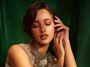 Height of Tripti Dimri, Age, Biography, Boyfriend & Family