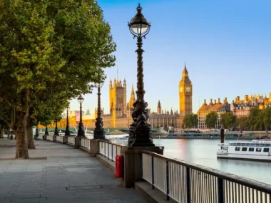 No foreign transaction fee credit cards in the UK